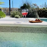 House Tesser With Pool Dom wakacyjny
