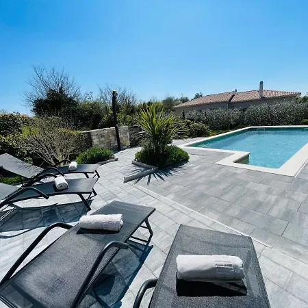 Tatil Evi House Tesser With Pool
