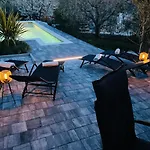 House Tesser With Pool *