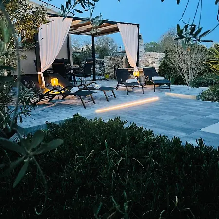 Ferienhaus House Tesser With Pool *