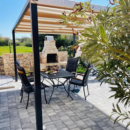 Ferienhaus House Tesser With Pool